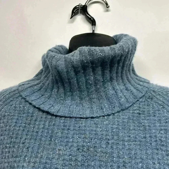 Pendleton blue turtleneck sweater size medium 80% lambswool - Picture 2 of 9